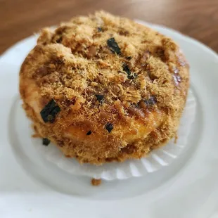 Seaweed with Pork Floss Cake