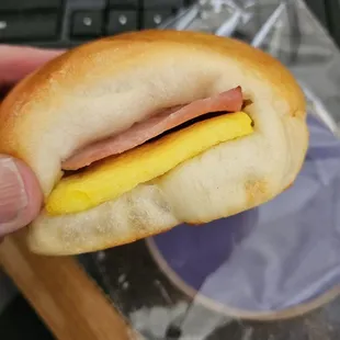Ham and egg bun