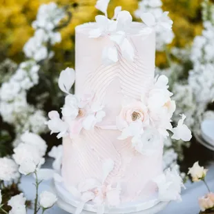 two tier cake with sugar flowers by peggy