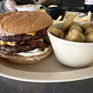 Bacon Cheeseburger