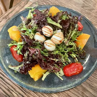 Heirloom tomato salad