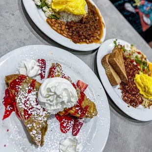 Stuffed French Toast, Chili and Rice and @House-made Corned Beef Hash and Eggs! Huge portions perfect for sharing!