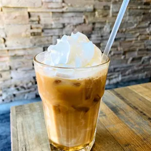 drink, dessert