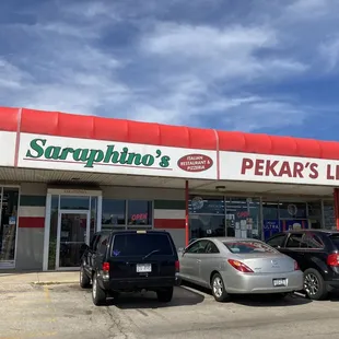 the exterior of a liquor store