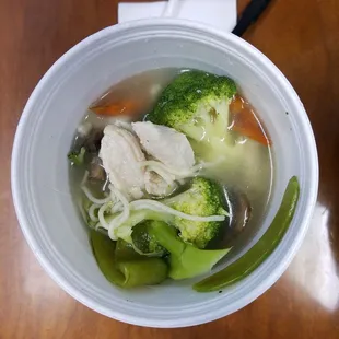Chicken yet-ca-mein.