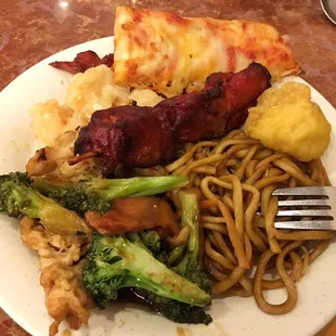 My typical buffet plate - lo mein, broccoli chicken, coconut shrimp, crab Rangoon, chicken on a stick, pizza. Zero points for plating, haha.