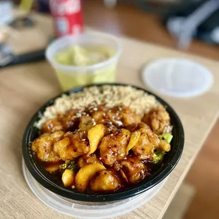 Orange chicken lunch special