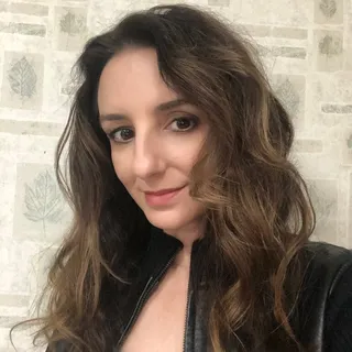 Lori N.