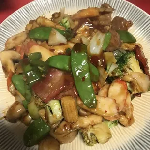 Happy Family is so delicious!Yummy Yummy!