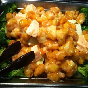 chicken, broccoli, and tofu
