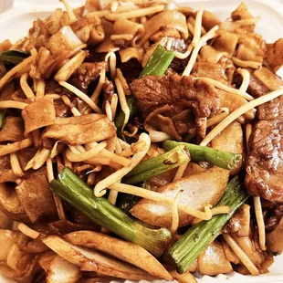 Beef chow fun