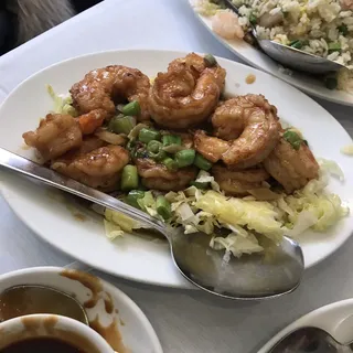 S25. Crspy Prawns with Ginger