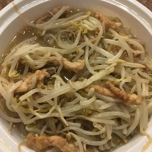 Sautéed pork and sprouts