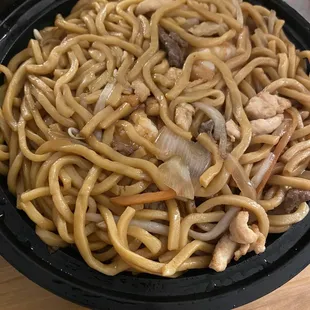 Combination Lo Mein Dinner