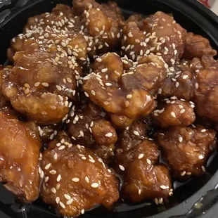 C4. Sesame Chicken Chef&apos;s Recommendation
