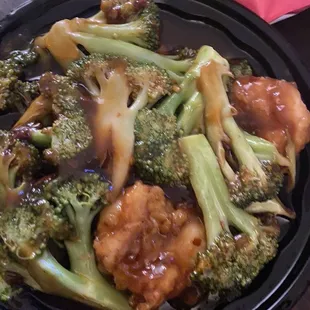 Shrimp and broccoli