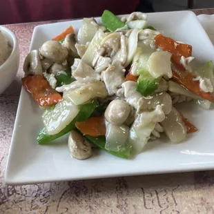 Moo Goo Gai Pan (very fresh)
