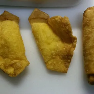 Egg roll and Crab Rangoon.