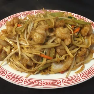 a plate of chinese food