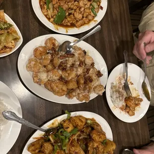 food, chicken wings and fried chicken