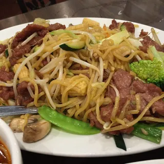 2. Beef Chow Mein