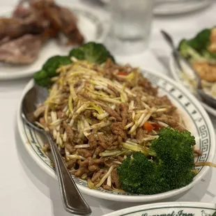 Garlic Sprouts with Pork