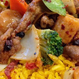 Lunch Hunan Beef with vegetables. Meh.  #UpCloseSavor