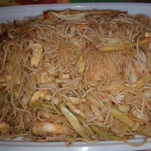 Chow Mei Fun... aka thin noodles aka pancit