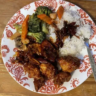 317. Orange Chicken and 602. Buddha's Delight with white rice