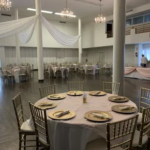 We Help design your wedding and rent everything from back drops, centerpieces, tents, heaters, catering and much more