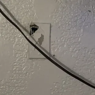 Another broken fixture