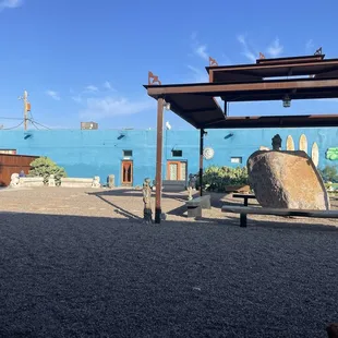 Court yard at Red Pelican