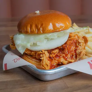 chicken wings, fried chicken, chicken, bbq chicken, fried chicken wings, poultry, food, bbq wings, chicken wings and fried chicken