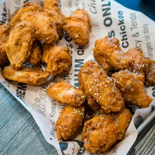 BANBAN (Half Signature Sauce and Half Unsauced Wings)