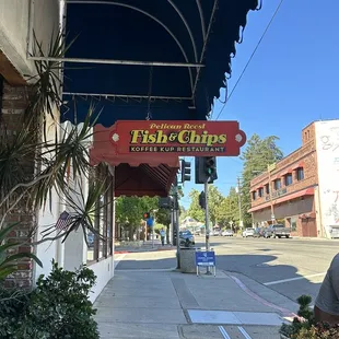 Fish &amp; Chips Aka Pelicans Roost