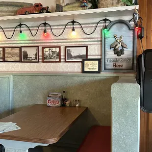 A booth at Pelicans roost