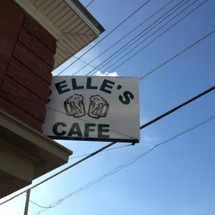 a sign for pelle's cafe
