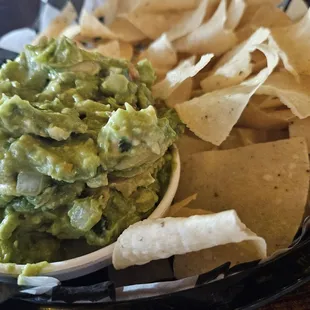Reg Chips &amp; Guacamole - chunky