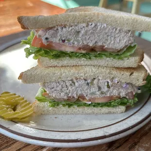 Tuna Sandwich ($10)