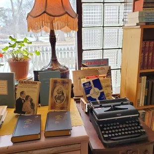 Lots of books about Indy