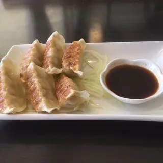 6 Piece Gyoza