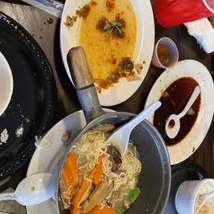 Hainanese Chicken, Spicy Thai Chicken Rice, Indian Mee Goreng, hot Clay Pot Noodles