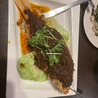 Fried Red Snapper Fish Thailand Sauce