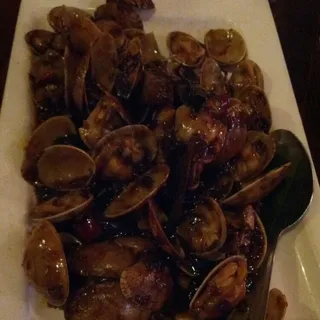 Clam with House Special Sauce