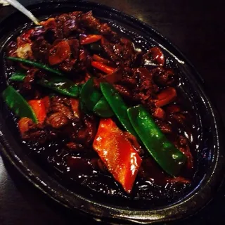 Sizzling Chicken with Black Pepper Sauce