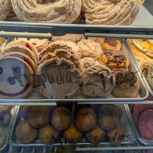 So many freshly made pastries!