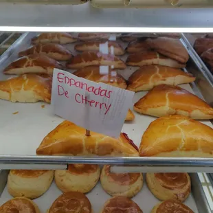 Cherry Empenada