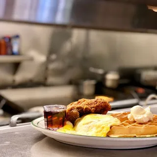 Fried Chicken and Waffle