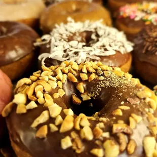 Beautiful morning.  62°F. Have a great Monday, everyone!