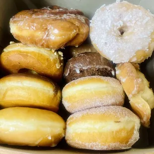 food, donuts, dough desserts